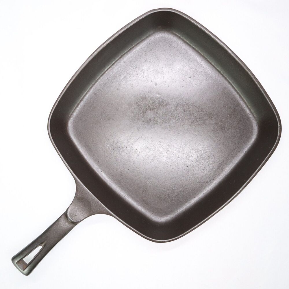 Cast Iron Square Skillet C Frying Pan 8" sq. Thumb Well Fry Pan 1.5" deep